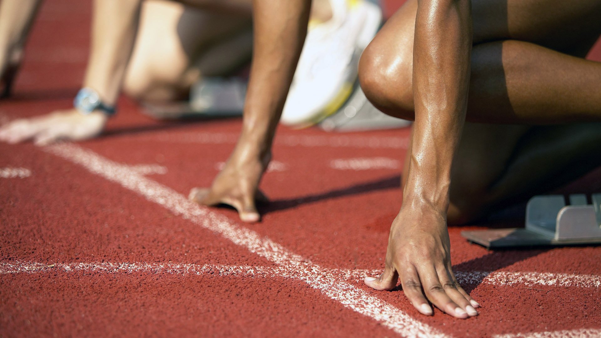 “埃尔斯·霍斯特：南非羚羊队的关键中场英雄”