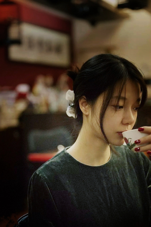 开云官方网站-上海申花主场表现出色,锁定积分榜前三,上海申花主场迁移